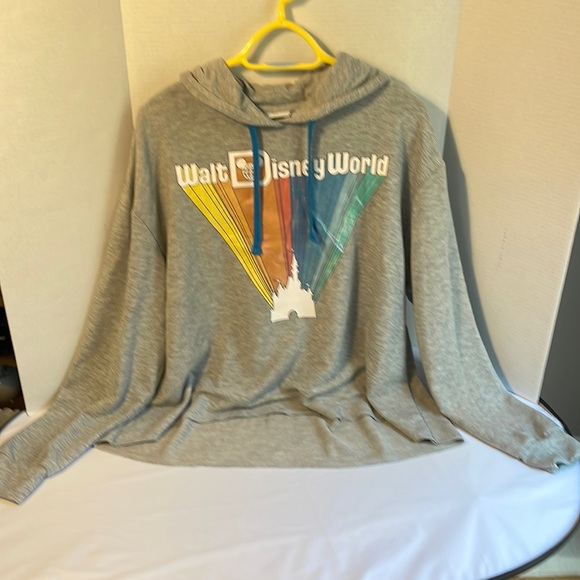 Walt Disney World hooded Castle Rainbow long sleeve thin Sweatshirt. Size XL - Picture 1 of 8